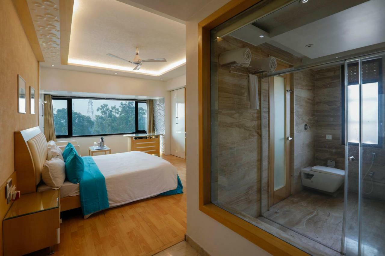 Shivoy Hotel Gorakhpur Esterno foto