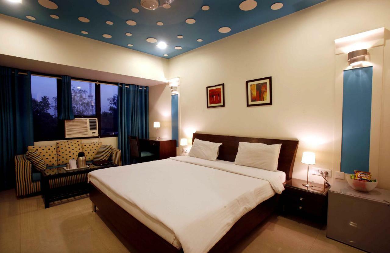 Shivoy Hotel Gorakhpur Esterno foto