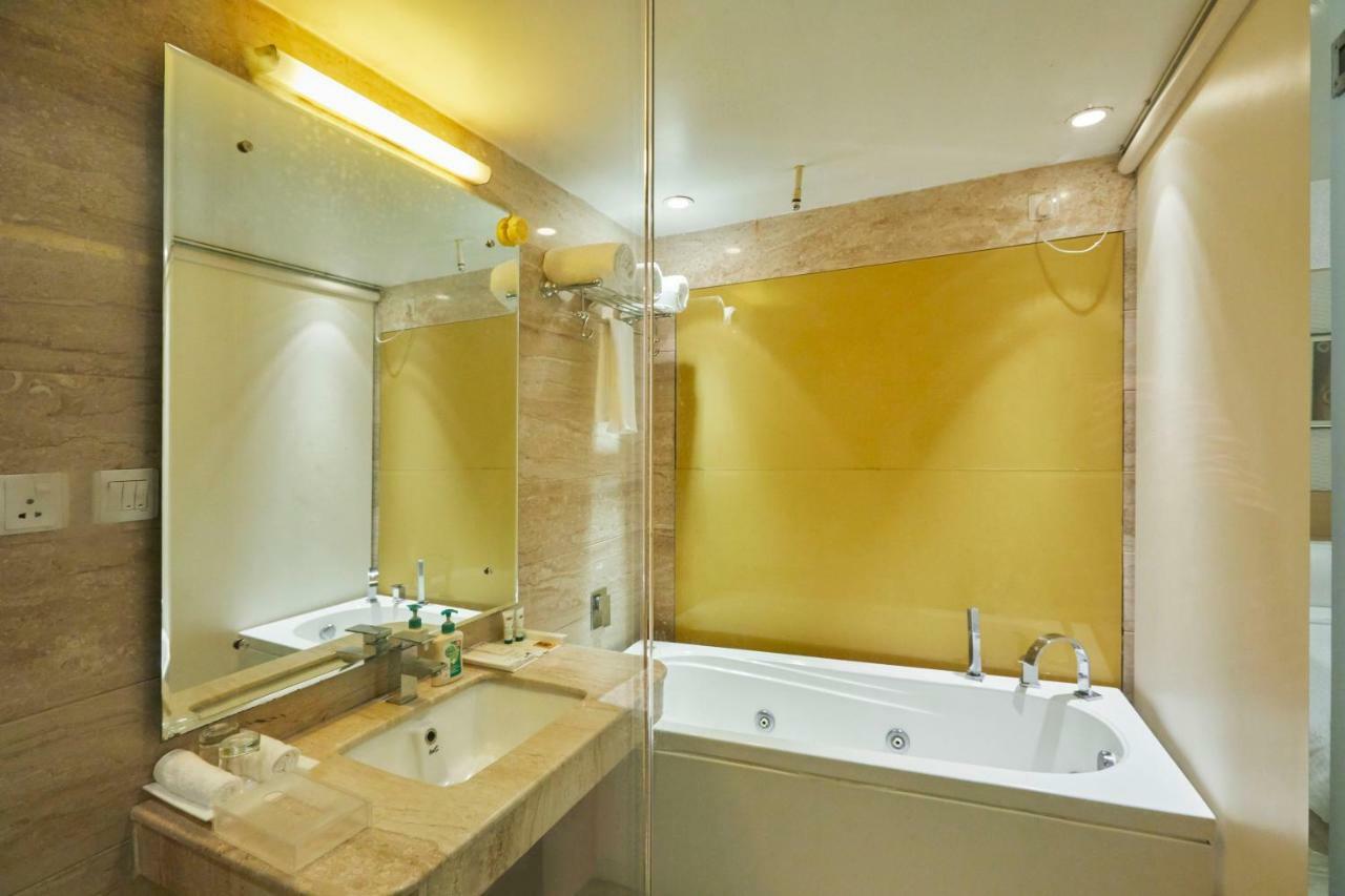 Shivoy Hotel Gorakhpur Esterno foto
